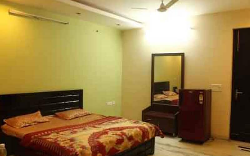 Great Place To Stay, Noida 5